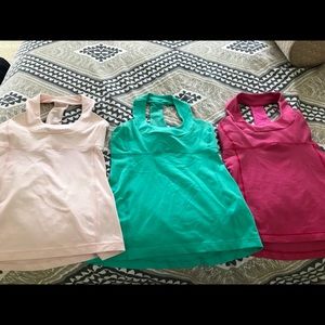 Lilulemon scoop neck tanks set of 3 sz 8.